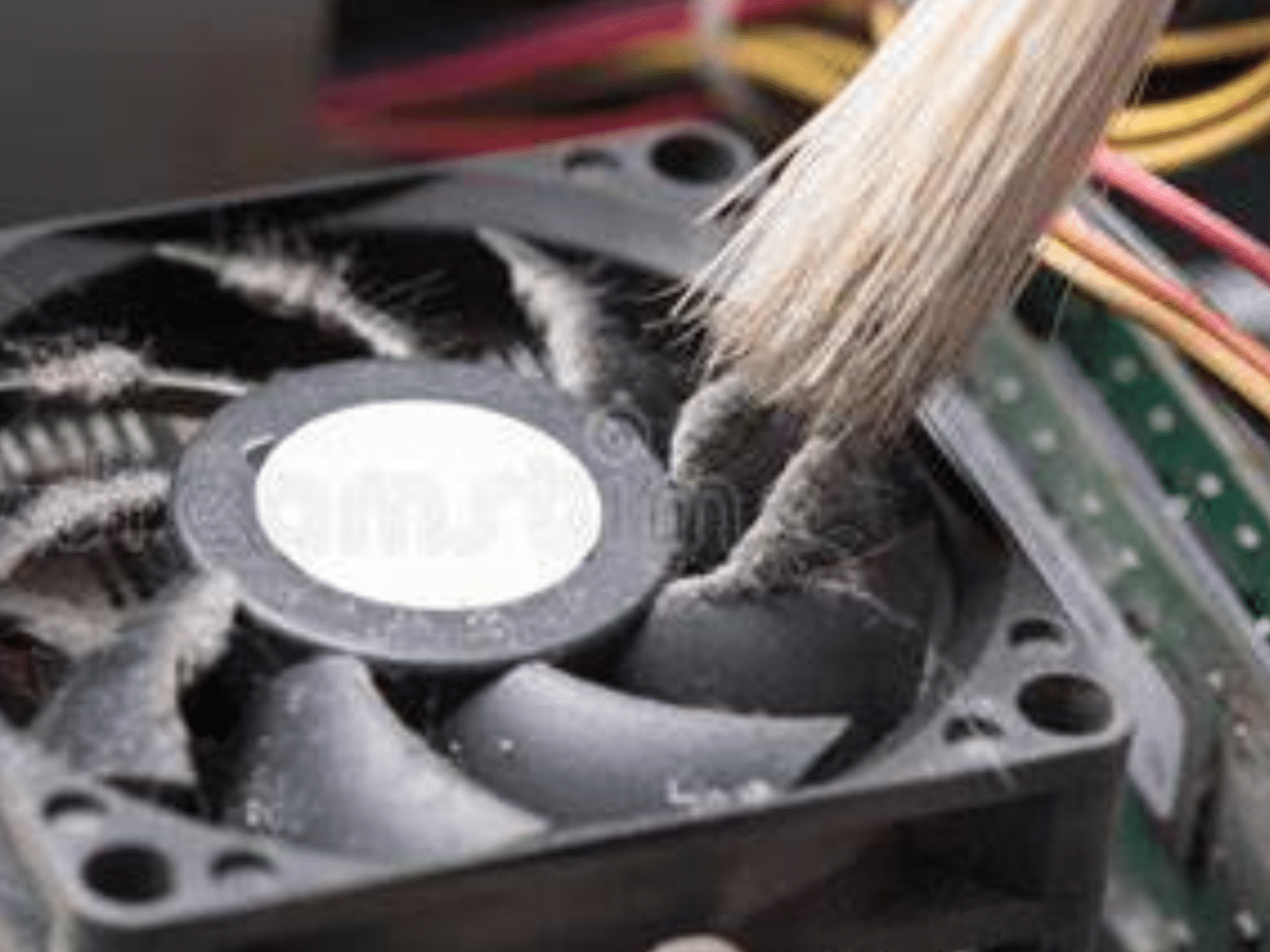 How to Remove a CPU Cooler or Fan Without Damaging the Motherboard ...